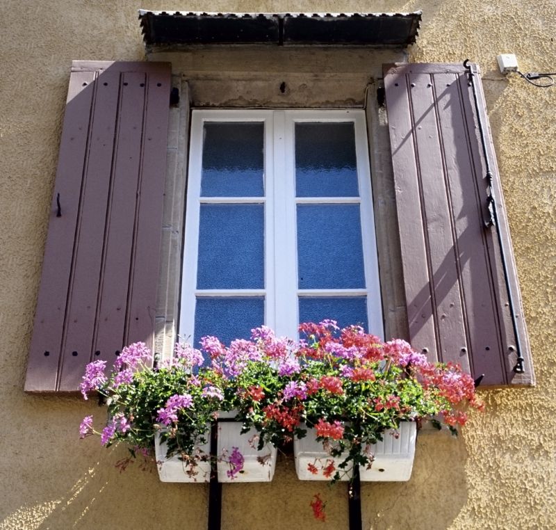 Shutter Repair in Overland Park, KS